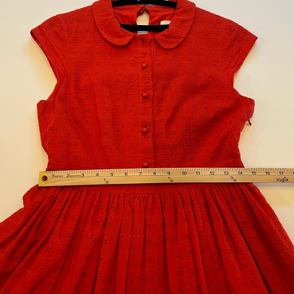 Kate Spade Courtney Red Eyelet
Fit and Flare Dress Size 6 - Picture 12 of 13
